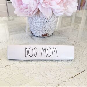 RAE DUNN DOG‎ MOM DESK PLAQUE
